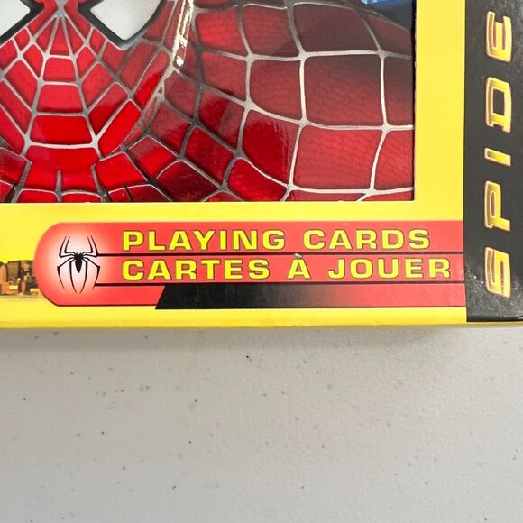 Unwrap the excitement of a Spiderman adventure with this set of playing cards, p - Picture 7 of 15